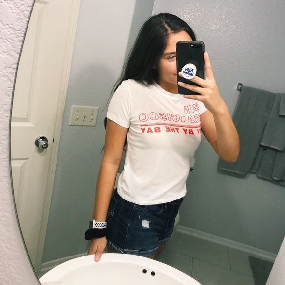 ‼️Forever 21 t-shirt‼️ - Picture 3 of 5